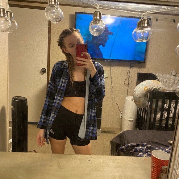 3 flannels - Picture 7 of 10